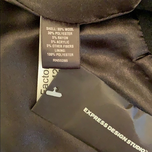 Express Cape - Picture 6 of 7